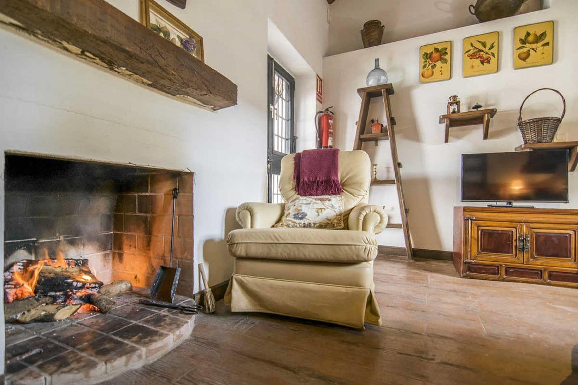 Alojamiento Rural El Cortijuelo Otel Illora Dış mekan fotoğraf