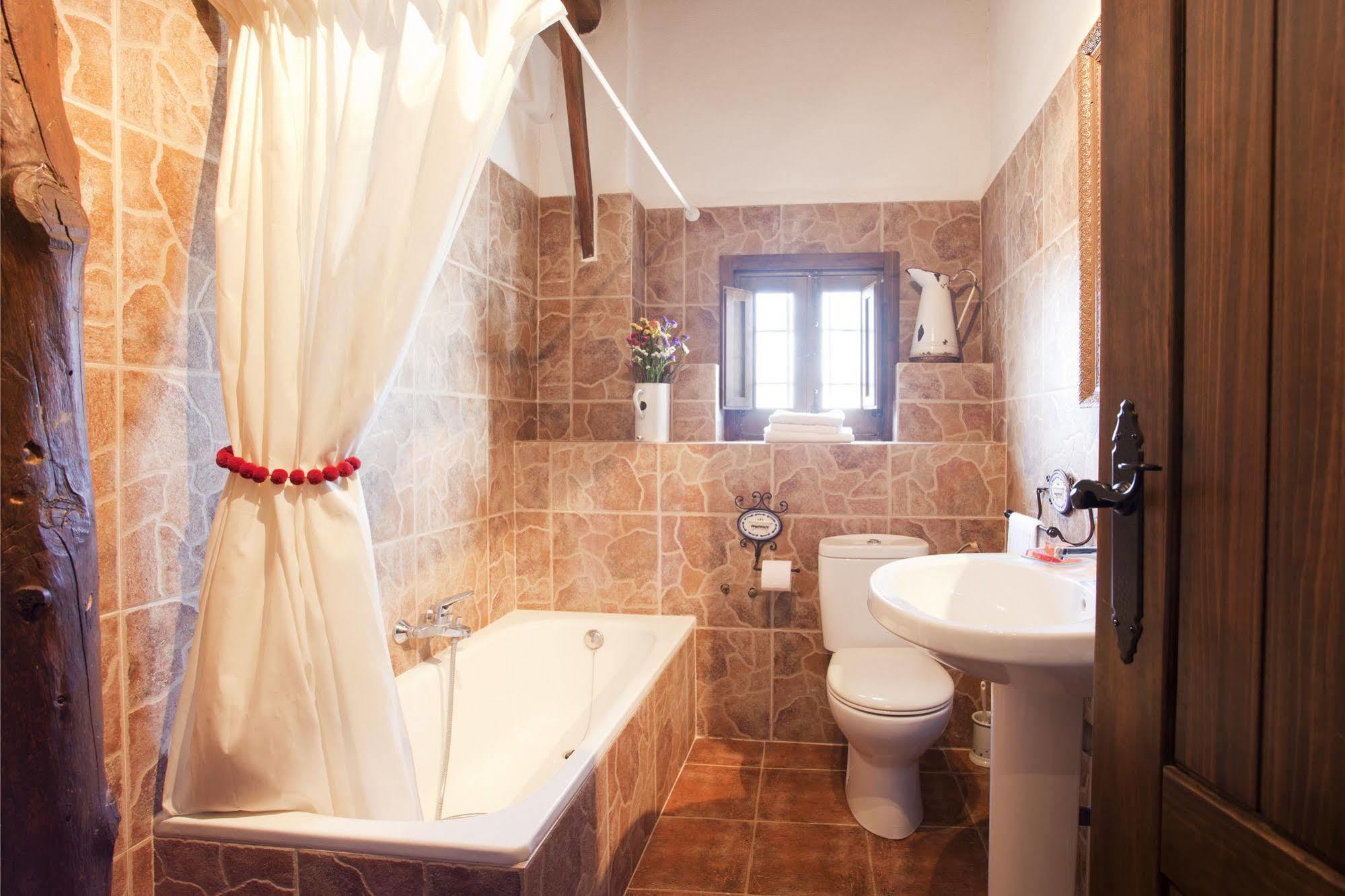 Alojamiento Rural El Cortijuelo Otel Illora Dış mekan fotoğraf
